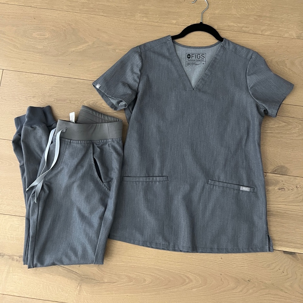 Figs set xs top xxs joggers